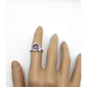 Purple CZ Cluster Ring Size 6 Sparkly Statement Silver Tone